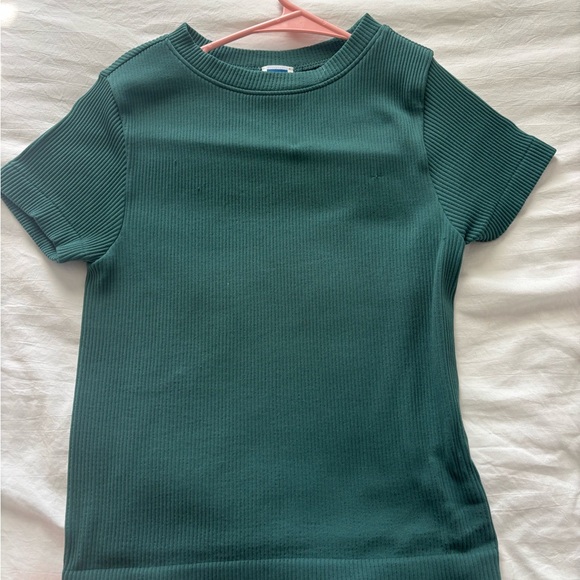 Old Navy Ribbed Top - Picture 2 of 3
